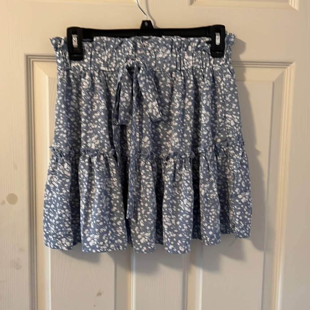 Ruffled skirt size 8